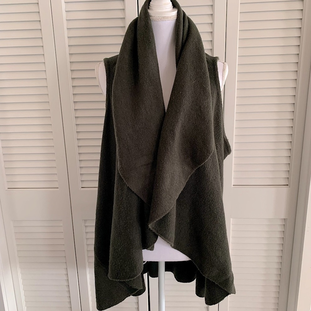 Look Women’s Olive Green Shawl Collar Circle Sweater Vest One Size Fits Most